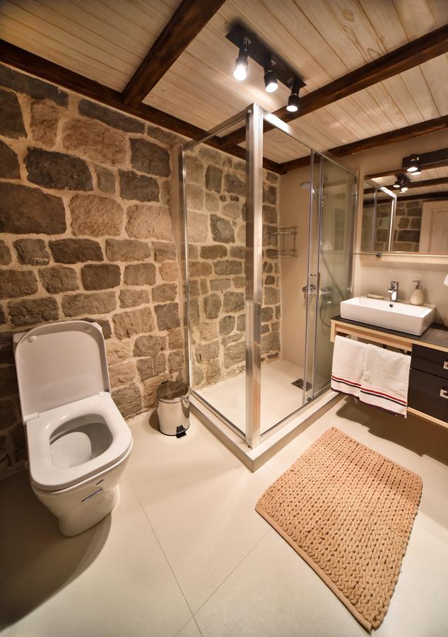Villa Dub Kotor Luaran gambar