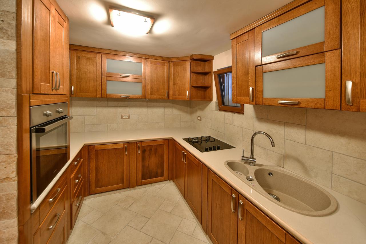 Villa Dub Kotor Luaran gambar