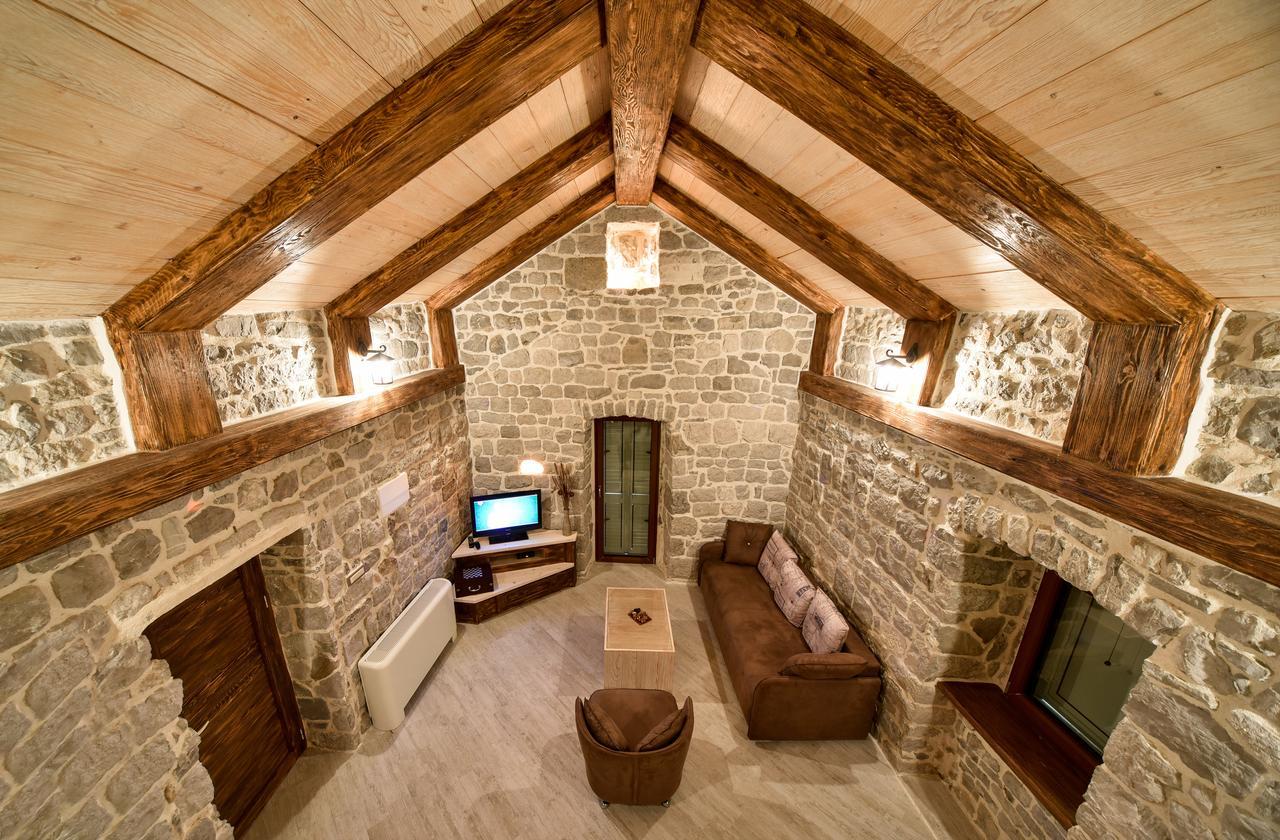 Villa Dub Kotor Luaran gambar