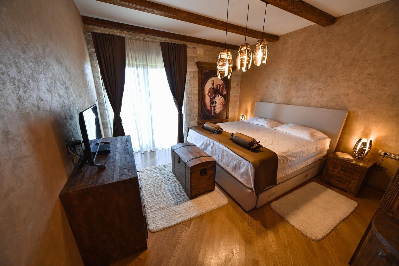 Villa Dub Kotor Luaran gambar
