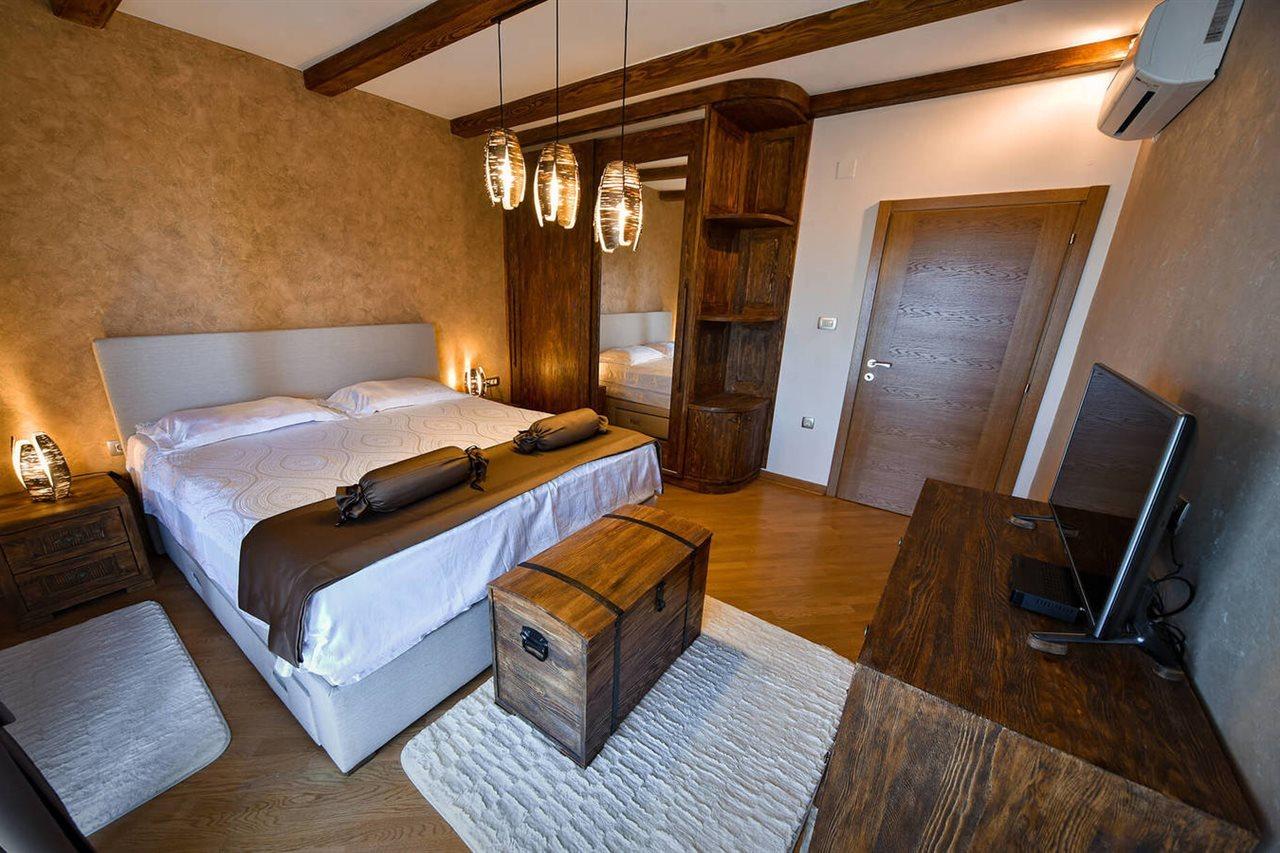 Villa Dub Kotor Luaran gambar